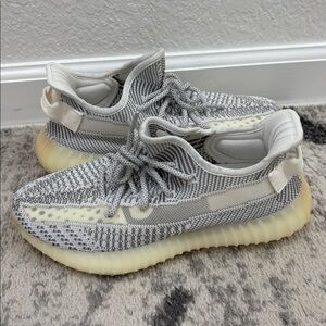 Adidas Yeezy Boost 350 V2 'Static' new in Box